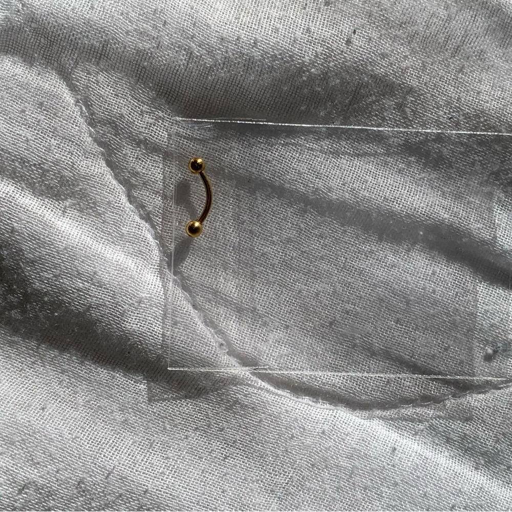 Eyebrow ring